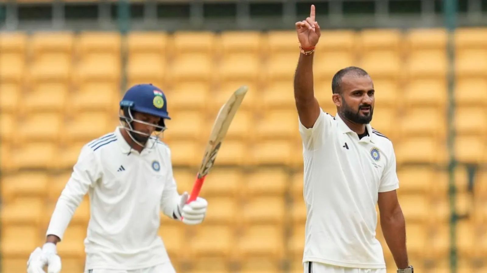 'Shami advised me not to focus...': Akash Deep uses Indian veteran pacer's tips for impressive Duleep Trophy outing Akash Deep (x Screengrab)