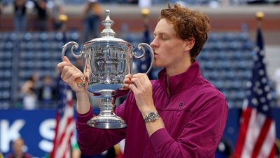 23-year-old Jannik Sinner beats Taylor Fritz to win US Open title, says 'the work never stops' Jannik Sinner kisses the US Open trophy (Getty Images)