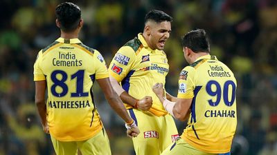 CSK pacer reveals his father motivated him to play 2 days after mother's death and how it led to playing in IPL 2020 Tushar Deshpande celebrates a wicket with his CSK teammate Deepak Chahar and Matheesha Pathirana (Getty Images)