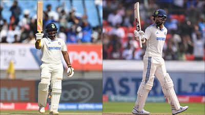 'When a big player returns, you will have to lose your place': Former Indian opener feels bad for Sarfaraz Khan but backs KL Rahul for 1st Test Sarfaraz Khan and KL Rahul celebrate their respective fifties (Getty Images)