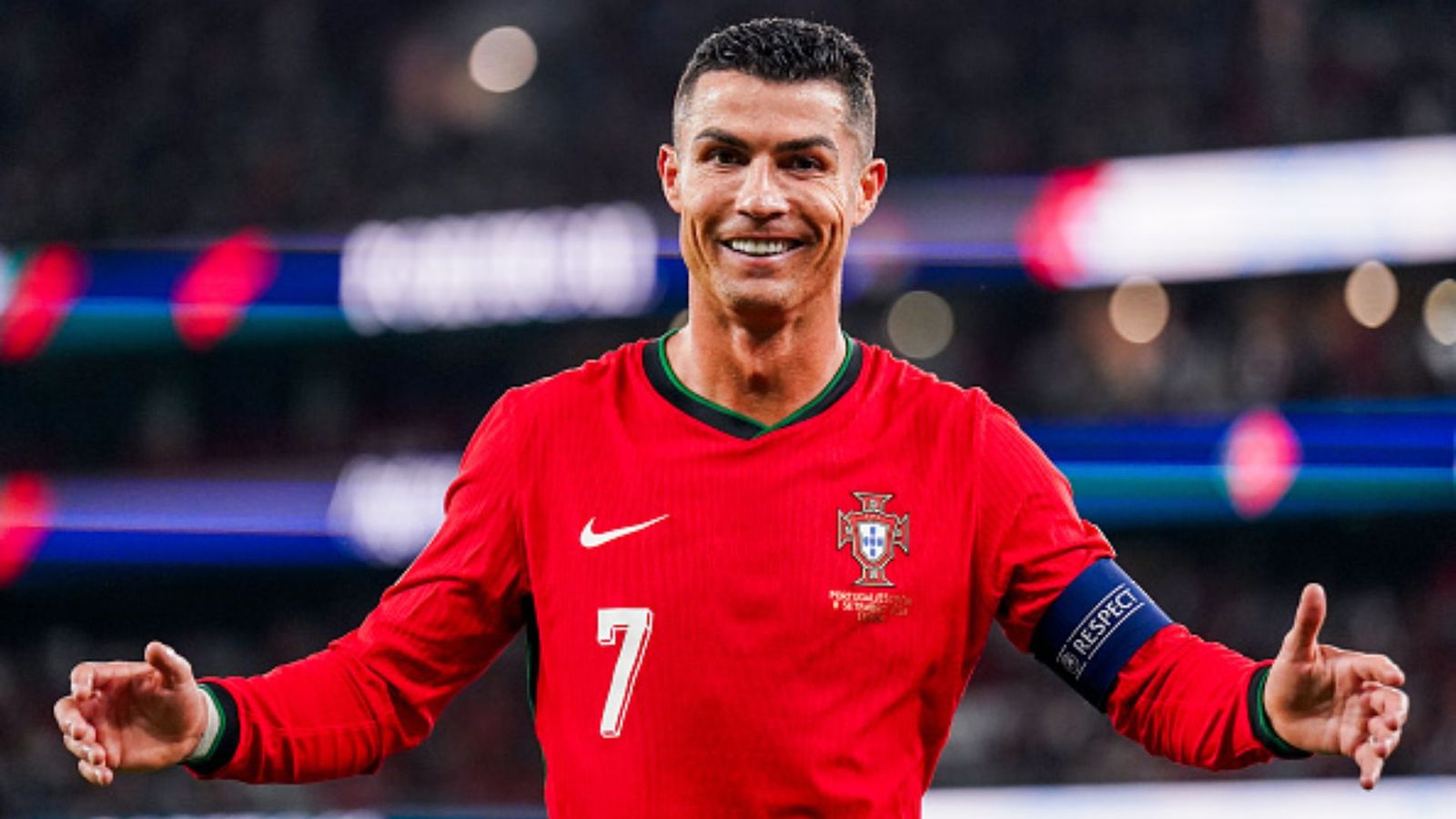 Cristiano Ronaldo shatters biggest social media record, becomes first person with 1 billion followers Cristiano Ronaldo in frame (Getty)