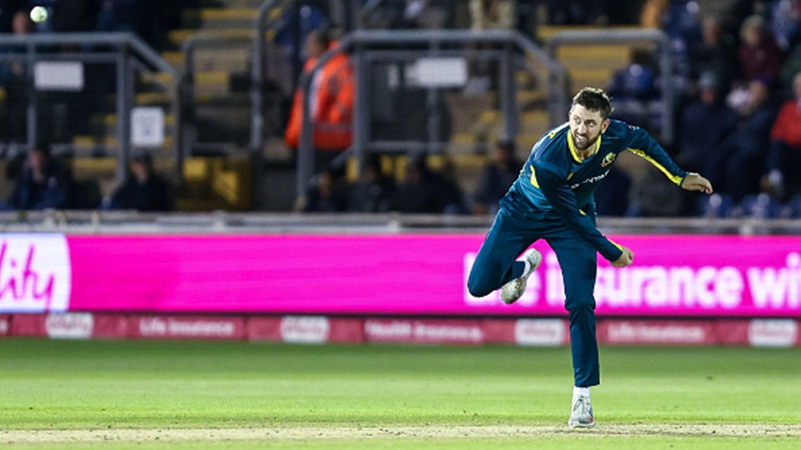 Matthew Short breaks Shane Watson's 13-year-old T20I record, enters Yuzvendra Chahal & Lasith Malinga's list with 5 for 22 against England Matthew Short bowls in the second T20I against England (Getty Images)