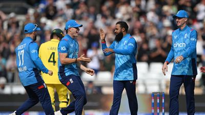 ENG vs AUS: Adil Rashid creates history, becomes first-ever England spinner to bag this massive milestone in 2nd ODI against Australia England bowler Adil Rashid (centre) celebrates with teammates after taking the wicket of Australia's Glenn Maxwell during the 2nd ODI on September 21. (Getty)