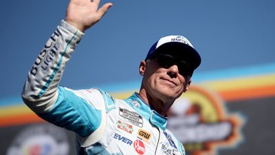 2024 Kansas Cup Playoff: Kevin Harvick backs HMS’s top driver to claim Kansas NASCAR Cup playoff win Kevin Harvick in the frame (Getty)