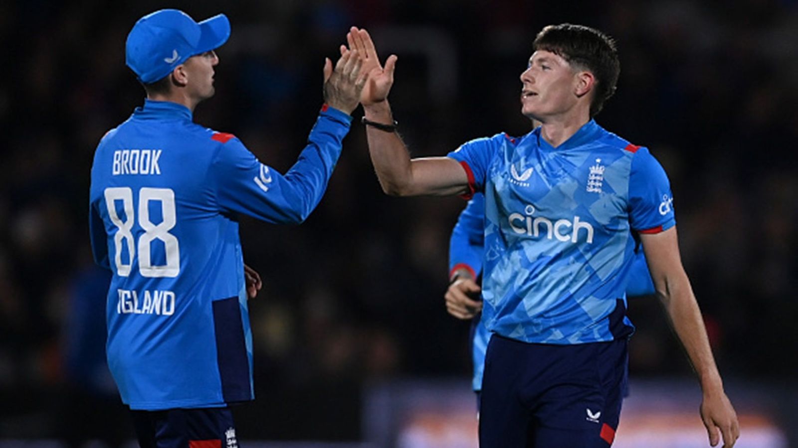 After Brook, Livingstone's carnage-filled knocks, Australia lose 10 wickets within 58 runs as England set up decider with 186-run win Harry Brook and Matthew Potts celebrate a wicket during 4th ODI against Australia (Getty Images)