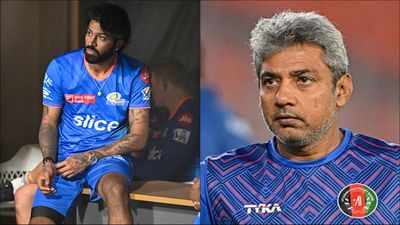 MI Emirates batting coach Ajay Jadeja feels Mumbai Indians will use RTM card for Hardik Pandya, names 3 players who will be impossible to get if not retained MI captain Hardik Pandya in the dugout; Ajay Jadeja during a training session (File Photo: Getty Images)