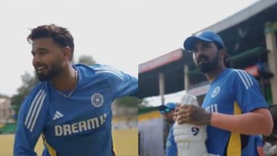 'Aur Kya? ek run chahiye tha': Rishabh Pant's hilarious reply to KL Rahul's question about his bowling, Shubman Gill praises wicket-keeper for helping him practice Rishabh Pant and KL Rahul in frame