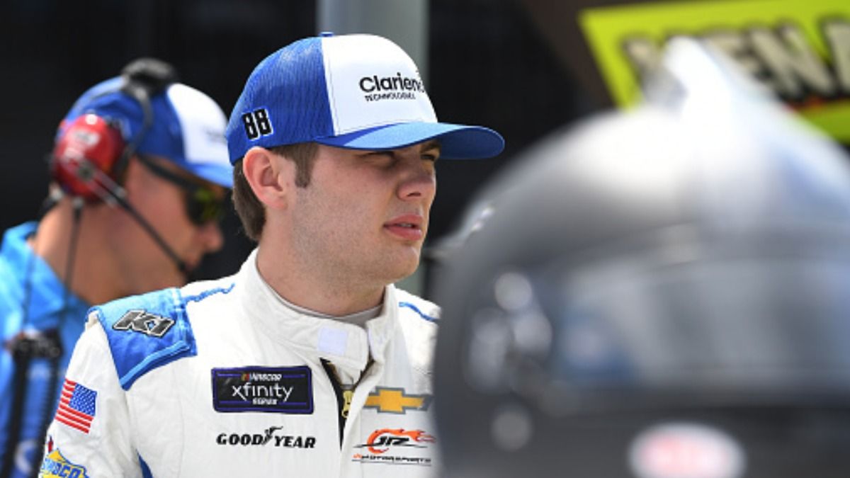 Carson Kvapil officially joins Dale Jr.’s JR Motorsports team NASCAR, NASCAR 2024, NASCAR Xfinity series, Carson Kvapil, JR Motorsports, Dale Earnhardt Jr., Carson Kvapil joins JR Motorsports, NASCAR news,
