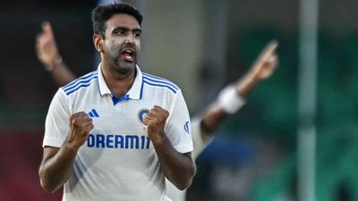 'Has not been celebrated.. he is not less than anyone': Ex-Pakistan captain makes massive remark on Ravichandran Ashwin Ravichandran Ashwin in frame