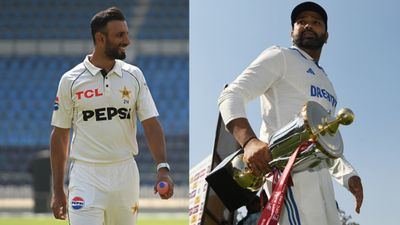 'Agar aap chahte hain ki Rohit Sharma jaise bahadur bane, to...': Basit Ali's brutal advice to Shan Masood ahead of PAK vs ENG 1st Test Shan Masood, Rohit Sharma
