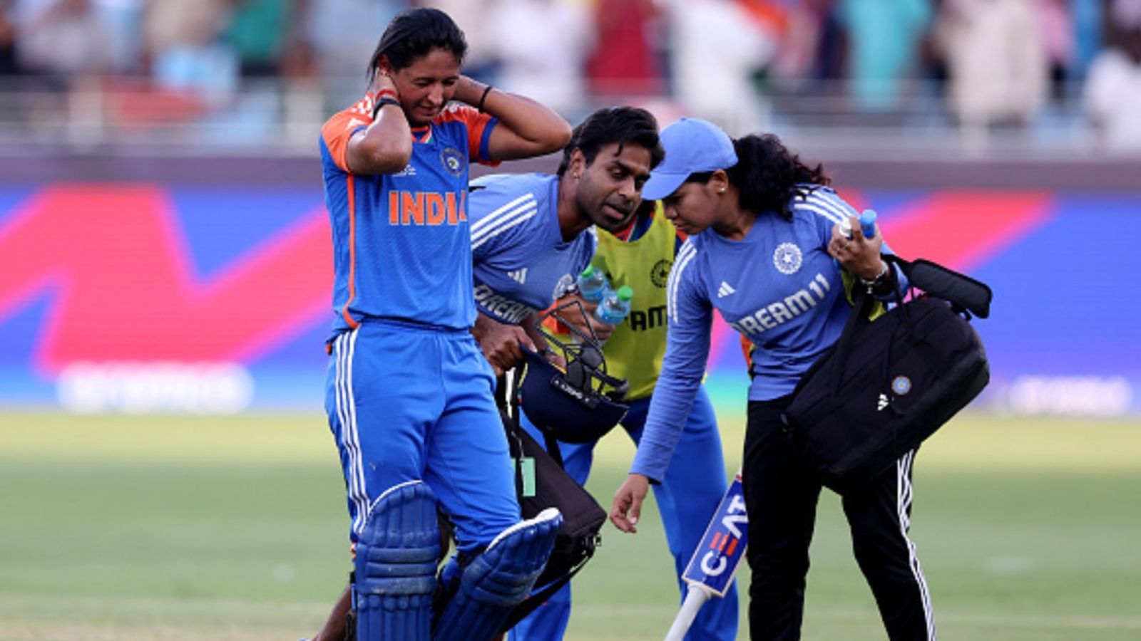Big setback for India women despite defeating Pakistan in Women's T20 World Cup as Harmanpreet Kaur gives massive injury scare Big setback for India women despite defeating Pakistan in Women's T20 World Cup as Harmanpreet Kaur gives massive injury scare