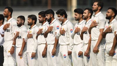 Pakistan release two spinners from Test squad in middle of series opener against England in Multan Pakistan team