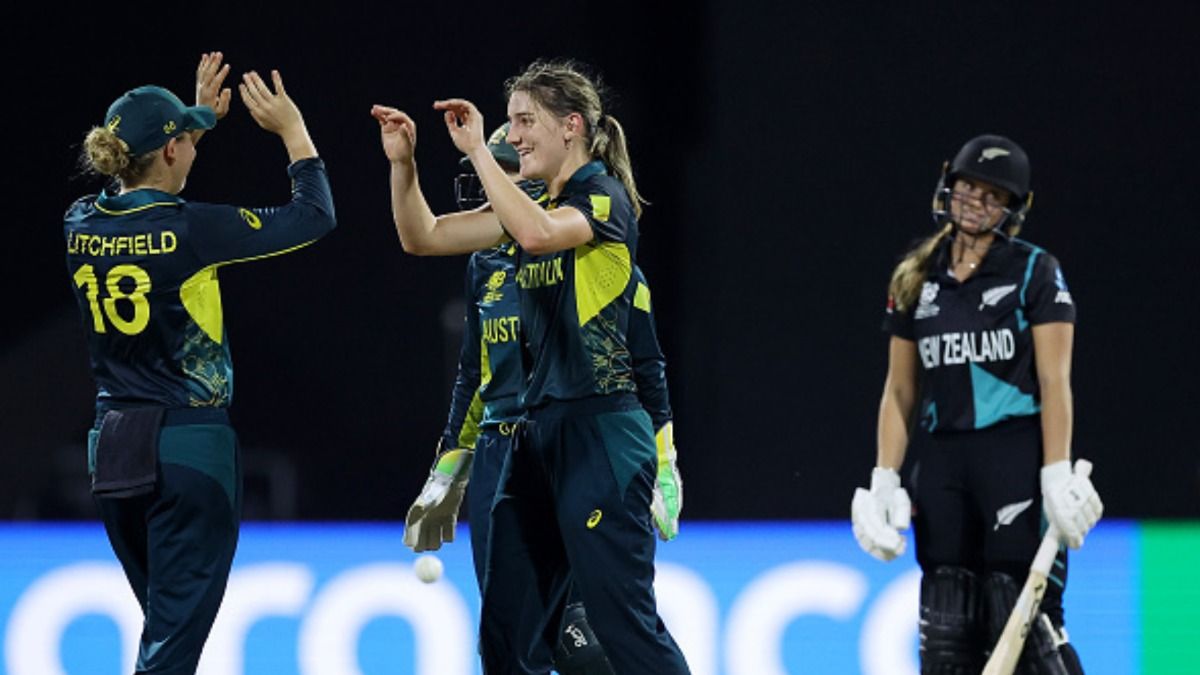 Women's T20 World Cup: Australia bulldoze New Zealand by 60 runs despite Amelia Kerr's 4-fer, top Group A to inch closer to semis Annabel Sutherland
