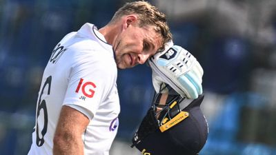 'Dealing with conditions that are still alien..': Joe Root speaks on Multan's condition after England take strong stand on Day 4 Joe Root in frame