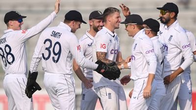 SIXTH STRAIGHT LOSS, Pakistan's embarrassing show in Tests continue as England win first Test by innings and 47 runs England cricket team in frame