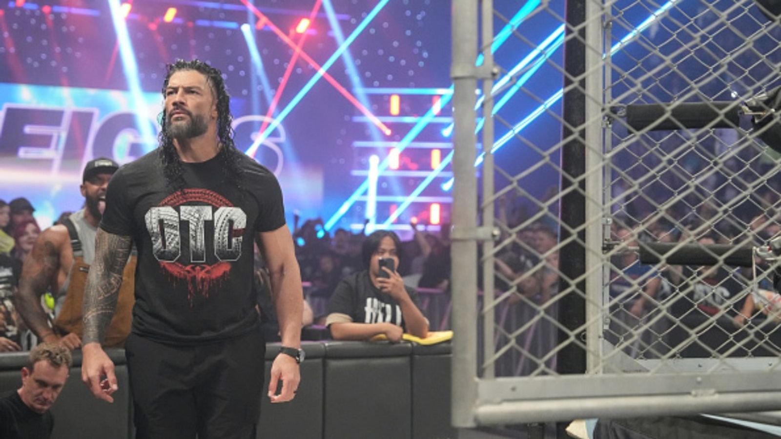 WWE SmackDown (October 11, 2024): Match card, news, timings, telecast details and more Roman Reigns in the frame