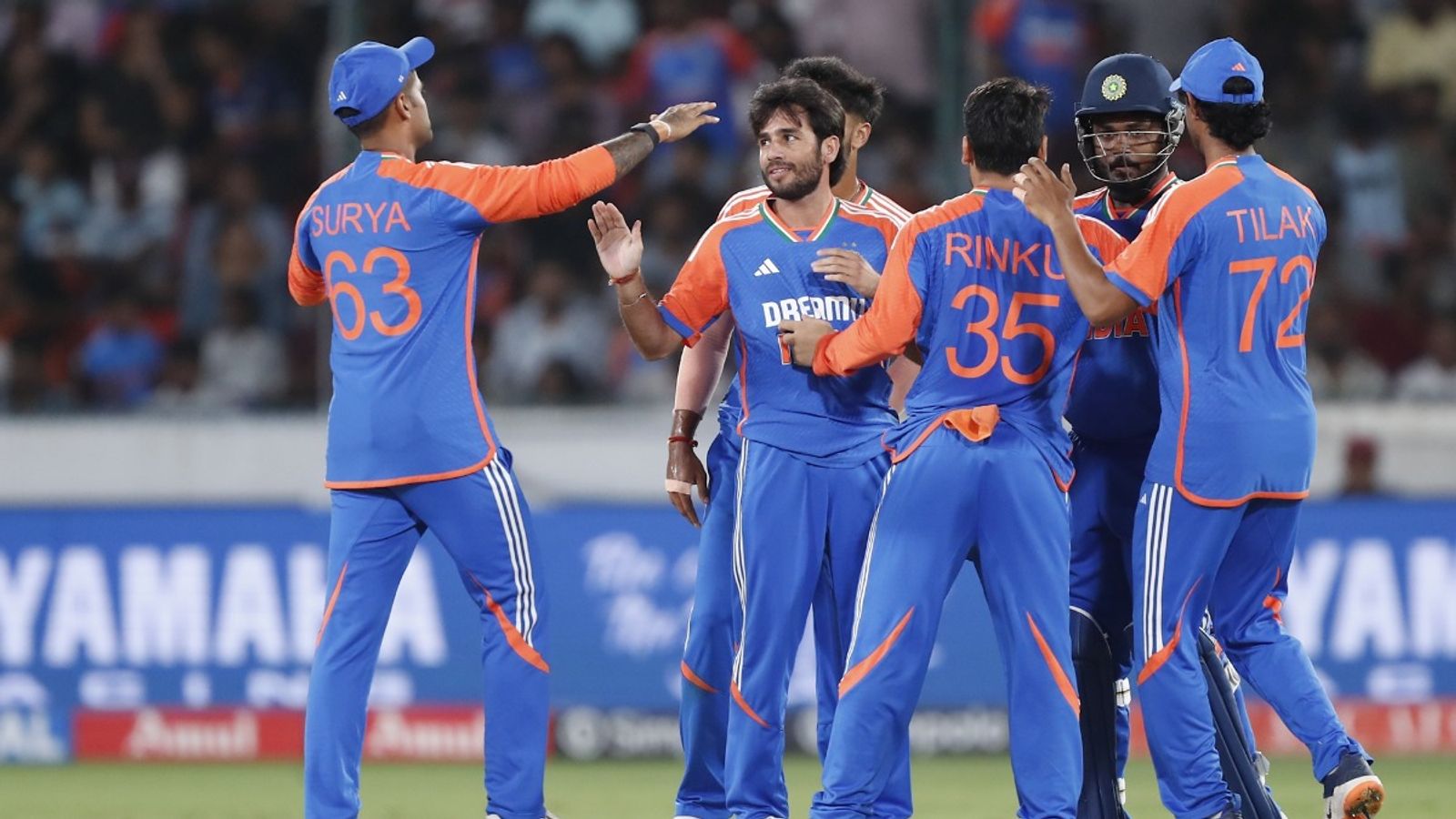 'Suryakumar Yadav told us that we were defending...': Ravi Bishnoi reveals target set for bowlers by captain after India posted 297 against Bangladesh Ravi Bishnoi celebrates a wicket with his teammates against bangladesh in the third T20I (BCCI)