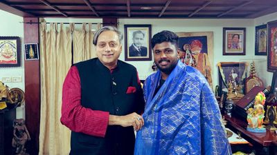 PHOTOS: Sanju Samson gets hero welcome from Shashi Tharoor in Thiruvananthapuram after 40-ball ton in 3rd T20I against Bangladesh Sanju Samson with Shashi Tharoor