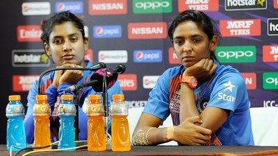 'This is time, if you delay more then we have another...': Mithali Raj wants India look beyond Harmanpreet Kaur and choose 24-year-old as new captain Mithali Raj, Harmanpreet Kaur