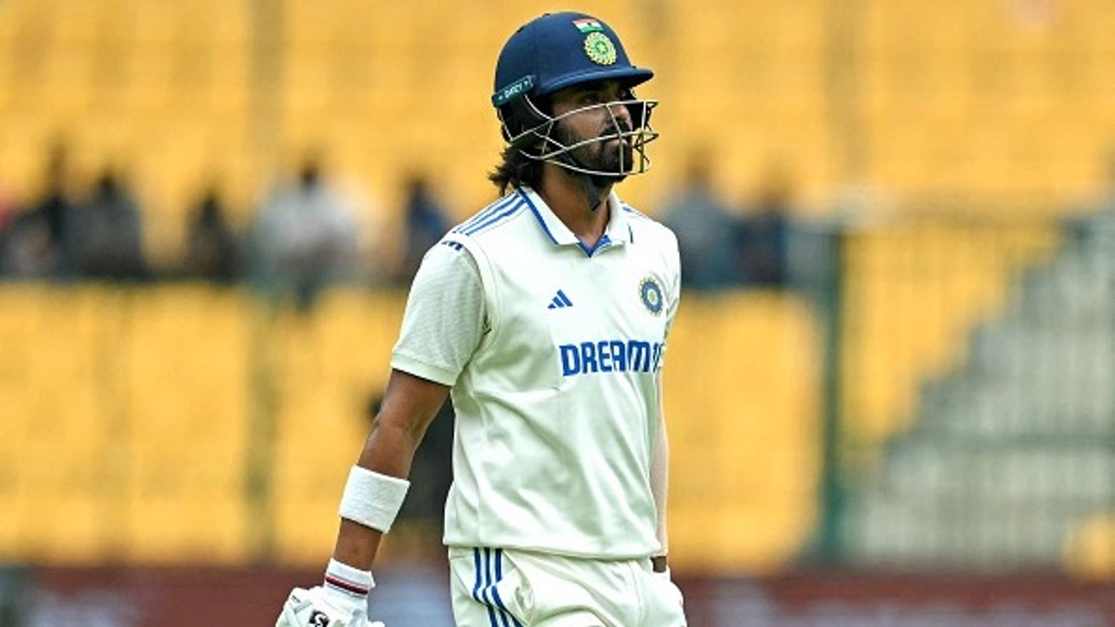 'You can't remove Shubman Gill... KL Rahul will be under most pressure': Former India batter's strong statement after Sarfaraz Khan's rescue knock India's KL Rahul walks back to the pavilion after his dismissal during the second day of the first Test cricket match between India and New Zealand at the M. Chinnaswamy Stadium in Bengaluru