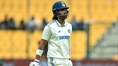 'You can't remove Shubman Gill... KL Rahul will be under most pressure': Former India batter's strong statement after Sarfaraz Khan's rescue knock KL Rahul