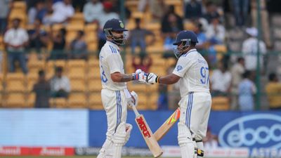 Sarfaraz Khan discloses Virat Kohli's special advice during crucial partnership in 1st Test vs NZ, says '...that gave me a lot of confidence' Virat Kohli, Sarfaraz Khan