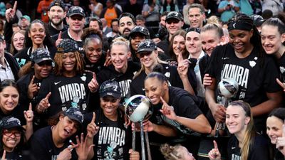 New York Liberty beats Minnesota Lynx in a nerve-wracking WNBA Final to win first WNBA Championship in 28 years New York Liberty celebrating their WNBA Championship