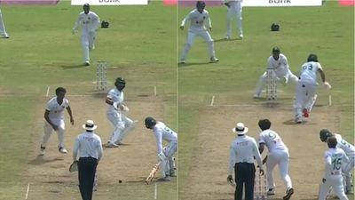 WATCH: Bangladesh pacer who bagged a fifer vs India misses run out and hits South African tailender on hips with wild throw Dane Piedt, Hasan Mahmud, Kyle Verreynne, Litton Das