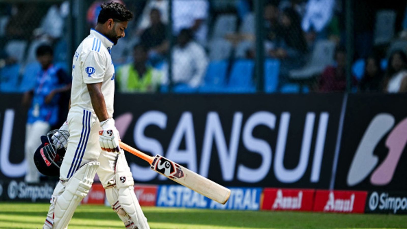 Ajaz Patel's 11 wickets help New Zealand script historic clean sweep against India, hosts suffer first-ever whitewash at home Rishabh Pant walks back to the pavilion after his dismissal