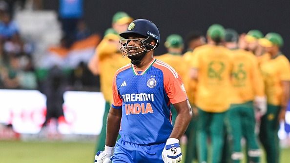 'No disrespect to VVS Laxman, Gautam Gambhir but...': AB de Villiers 'doubts' coaching staff's role in Sanju Samson's redemption Sanju Samson