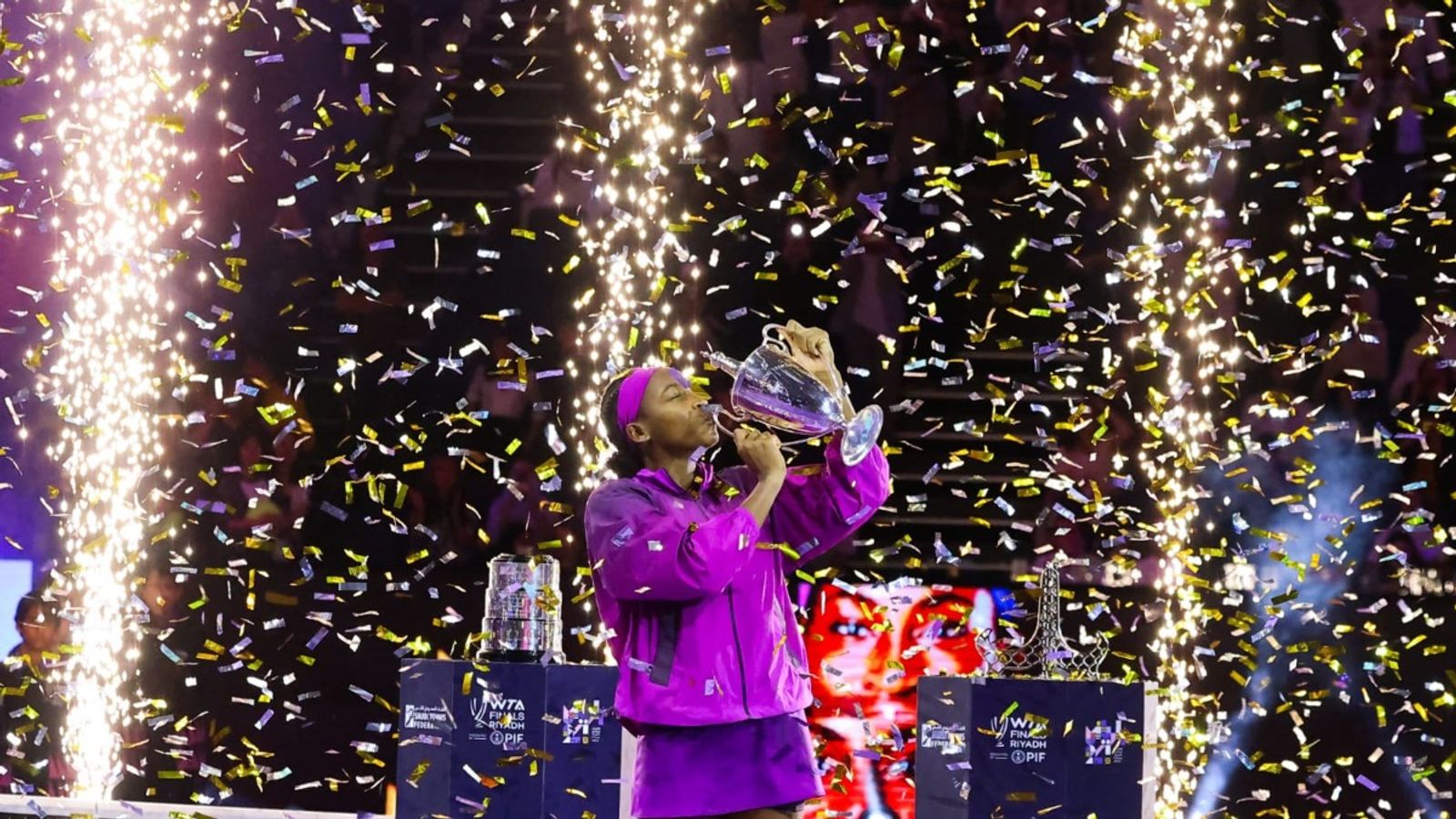Coco Gauff defeats Qinwen Zheng to clinch WTA Finals, becomes youngest player in 20 years and first American Champion after 10 years Coco Gauff in the frame