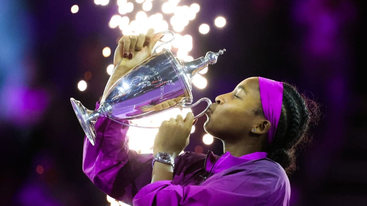How much did 2024 Champion Coco Gauff earn? know jaw-dropping WTA Finals Prize Money Coco Gauff in the frame with trophy