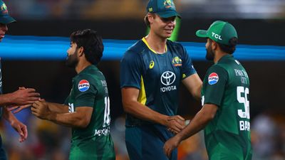 Did Australia, Pakistan openly violate ICC's rule during AUS vs PAK 1st T20I? Here's what can be called Brisbane Blunder Australia and Pakistan players shaking hands after 1st T20I