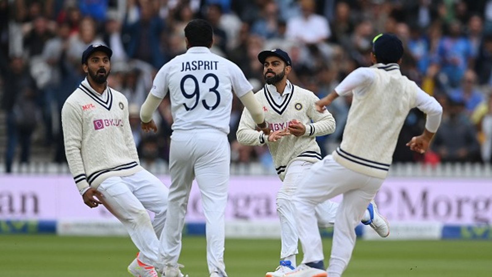 Big Jolt to India, Rohit Sharma's potential replacement walks off field injured during match simulation session in Perth for Border-Gavaskar Trophy 2024-25 Jasprit Bumrah along with KL Rahul and Virat Kohli