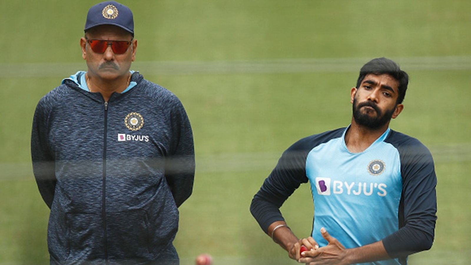 Ravi Shastri picks India's playing XI for Perth Test if Rohit Sharma misses out; no place for R Ashwin, Sarfaraz Khan India head coach Ravi Shastri (L) looks on as Jasprit Bumrah of India (R) trains during an net session at the Melbourne Cricket Ground on December 23, 2020.