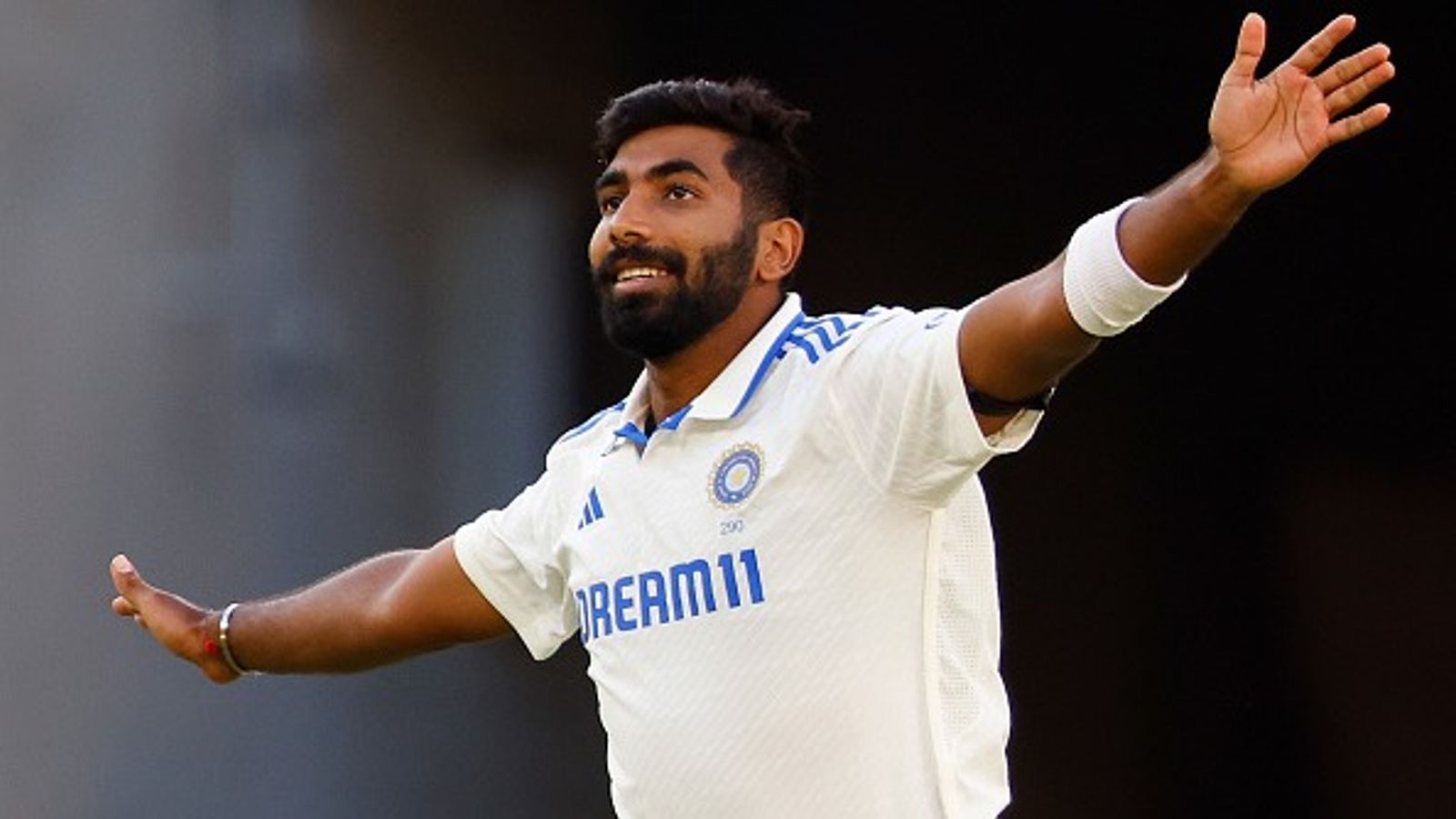 Mitchell Starc reveals what makes Jasprit Bumrah world-class bowler across formats, says 'It's something a lot of people can't do..' India's superstar speedster Jasprit Bumrah in this frame