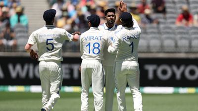 Not just Bumrah, Australia's head coach reveals Indian bowler who is playing in their minds after batting collapse in Perth Test Harshit Rana, Washington Sundar celebrating wicket