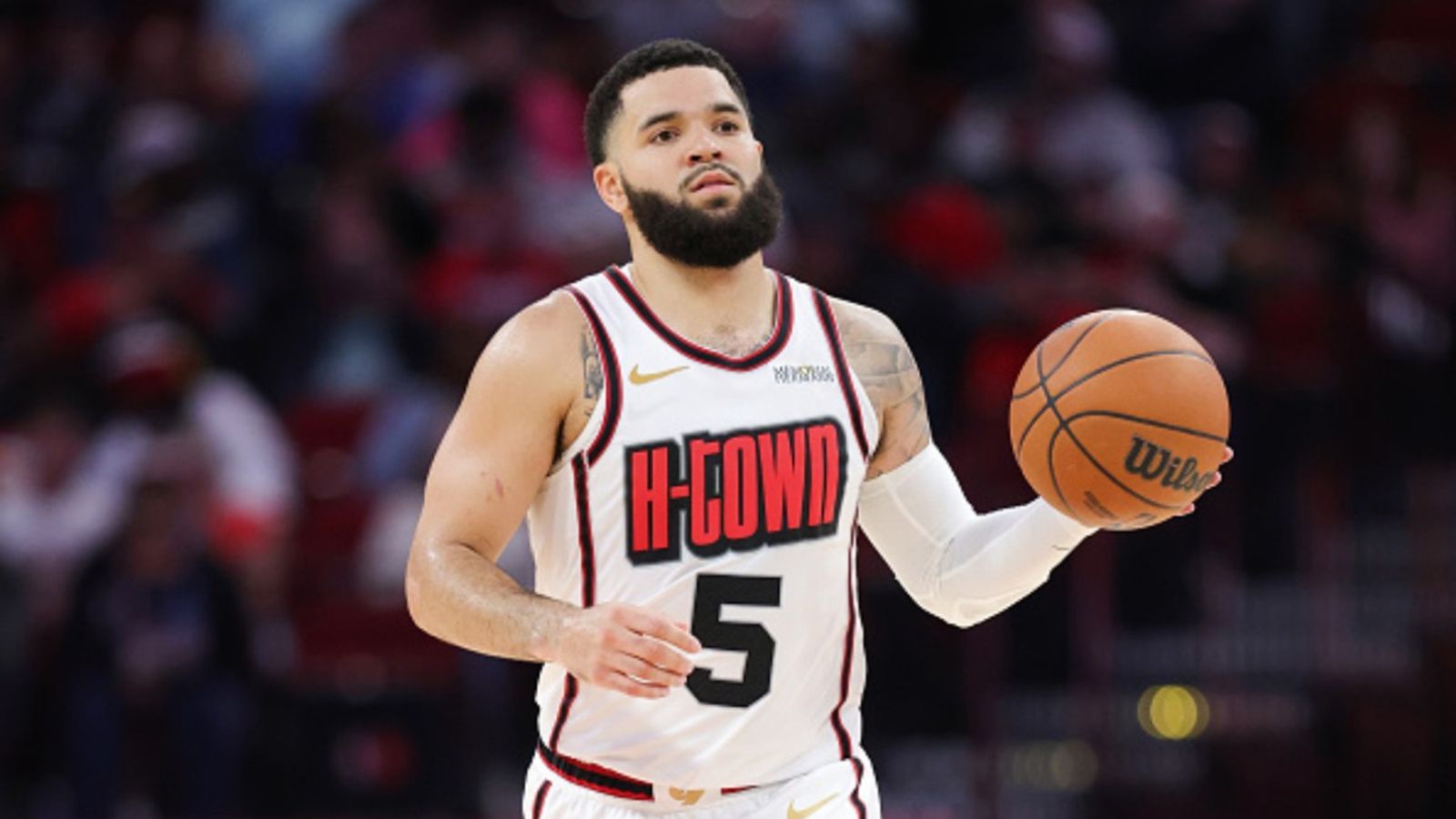 NBA fines Rockets guard Fred VanVleet $50,000 for this shocking reason, fans compare to LaMello Ball's incident Fred VanVleet in the frame