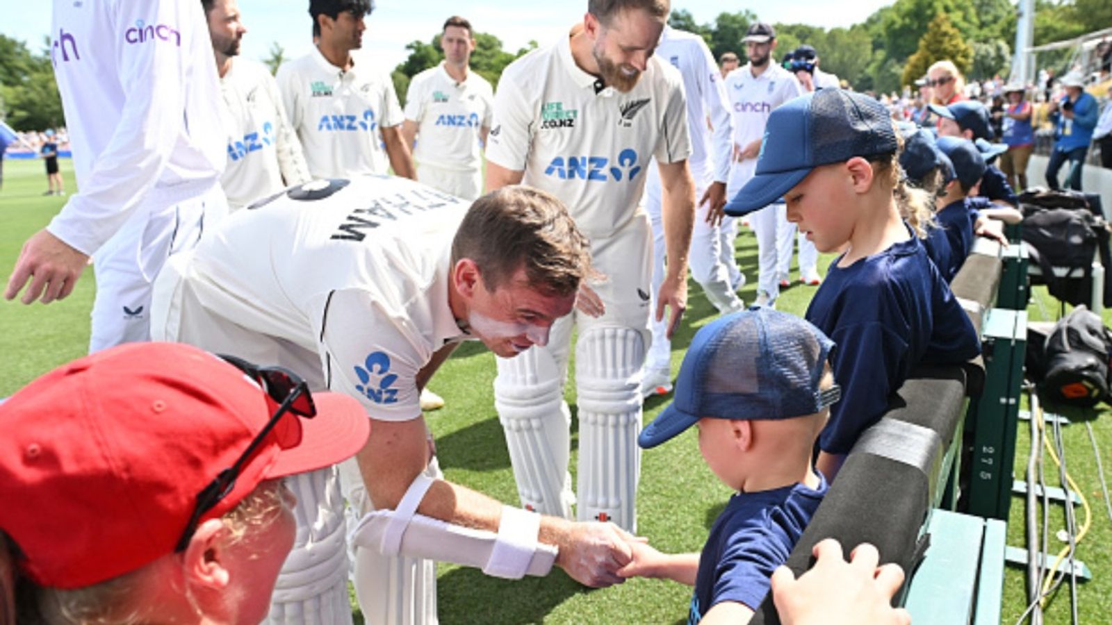 NZ vs ENG: New Zealand cricket's heart-winning gesture towards fans, allows them to enter ground during lunch break to play and click pictures - WATCH New Zealand team interacting with fans