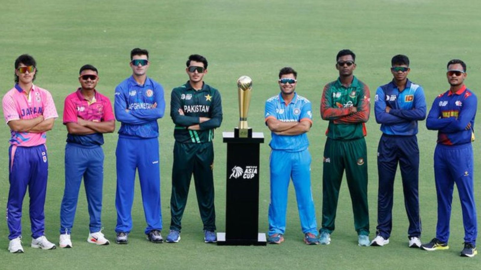 IND vs PAK: Stage set for India vs Pakistan's high-octane showdown, know when will Pant-loaded India take on arch-rivals, live streaming details and more Captains of all the eight teams pose with U-19 Asia Cup 2024 trophy