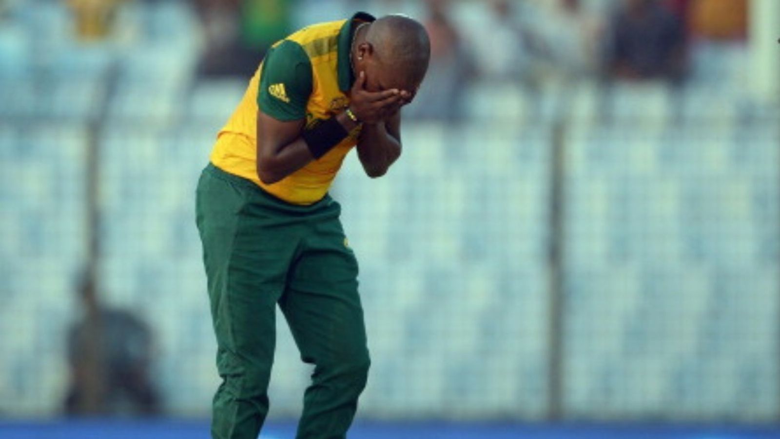 Big News: 3 former South Africa cricketers arrested for match-fixing scandal, one was part of Proteas T20 World Cup 2014 semifinal campaign Former South Africa cricketer Lonwabo Tsotsobe in frame