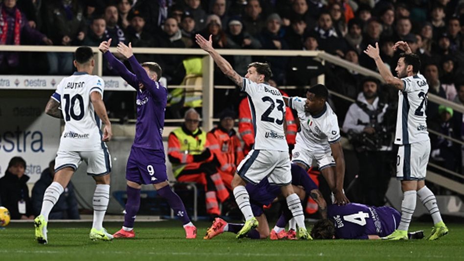 Players left in tears as 22-year-old Italian midfielder Edoardo Bove  collapses during Fiorentina vs Inter Milan clash - SportsTak