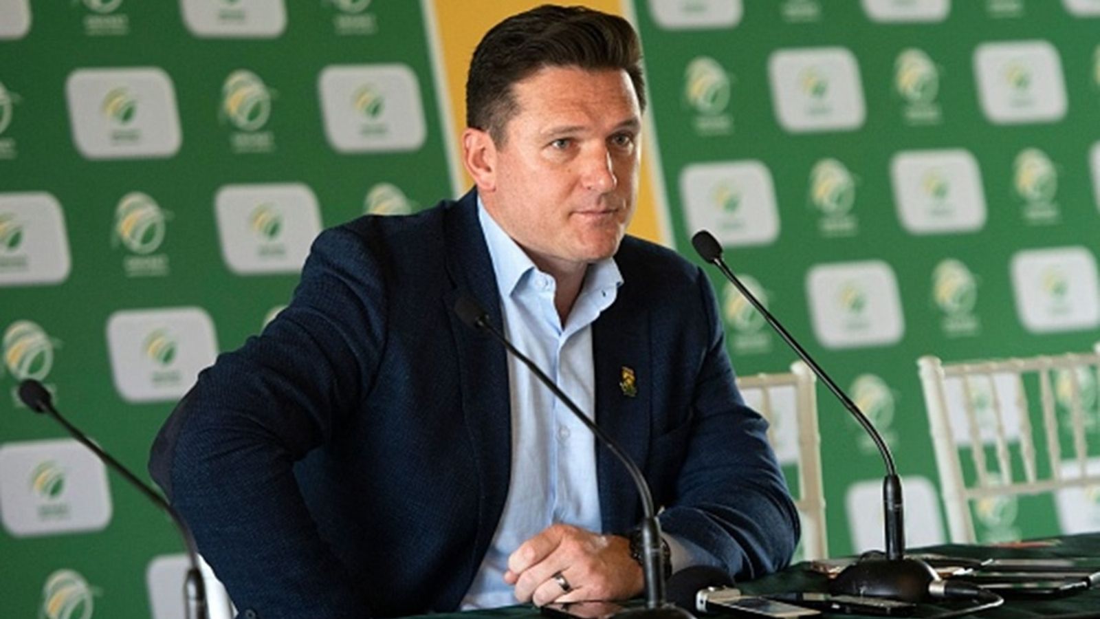 'We're perfectly situated to attract top talent out of India, if allowed': Graeme Smith wants Indian stars to play in SA20 League Graeme Smith speaks during a press conference.