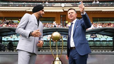 'Puraane cheezon ke upar to baat hui nahi': Harbhajan Singh discloses intriguing chat with Ricky Ponting during IND vs AUS Adelaide Test India's Harbhajan Singh and Australia's Ricky Ponting during a conversation prior to Day 1 of the 2nd Test between India and Australia