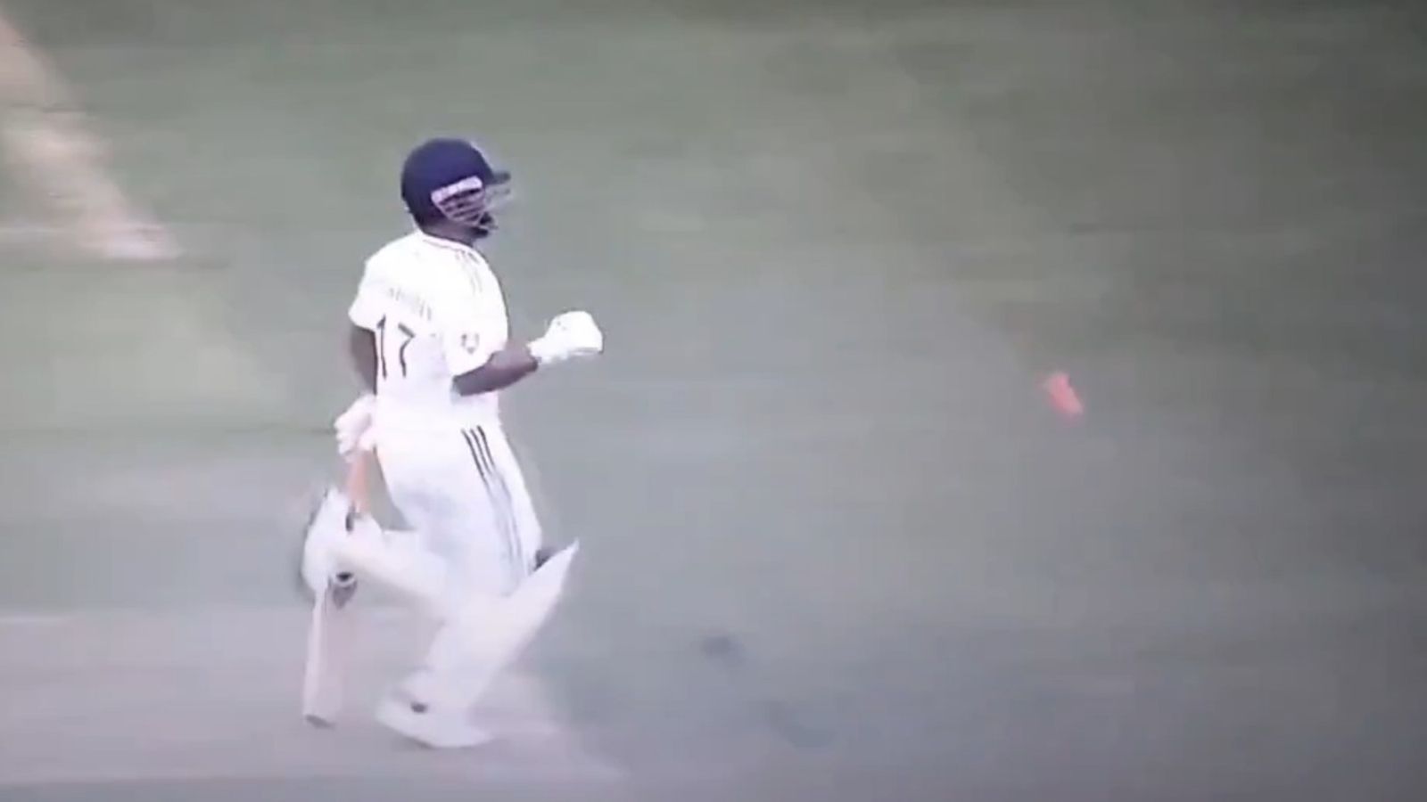WATCH: Mitchell Starc hits Rishabh Pant with a throw before Pat Cummins delivers killer blow to dismiss wicketkeeper batter during pink ball Test in Adelaide WATCH: Mitchell Starc hits Rishabh Pant with a throw before Pat Cummins delivers killer blow to dismiss wicketkeeper batter during pink ball Test in Adelaide
