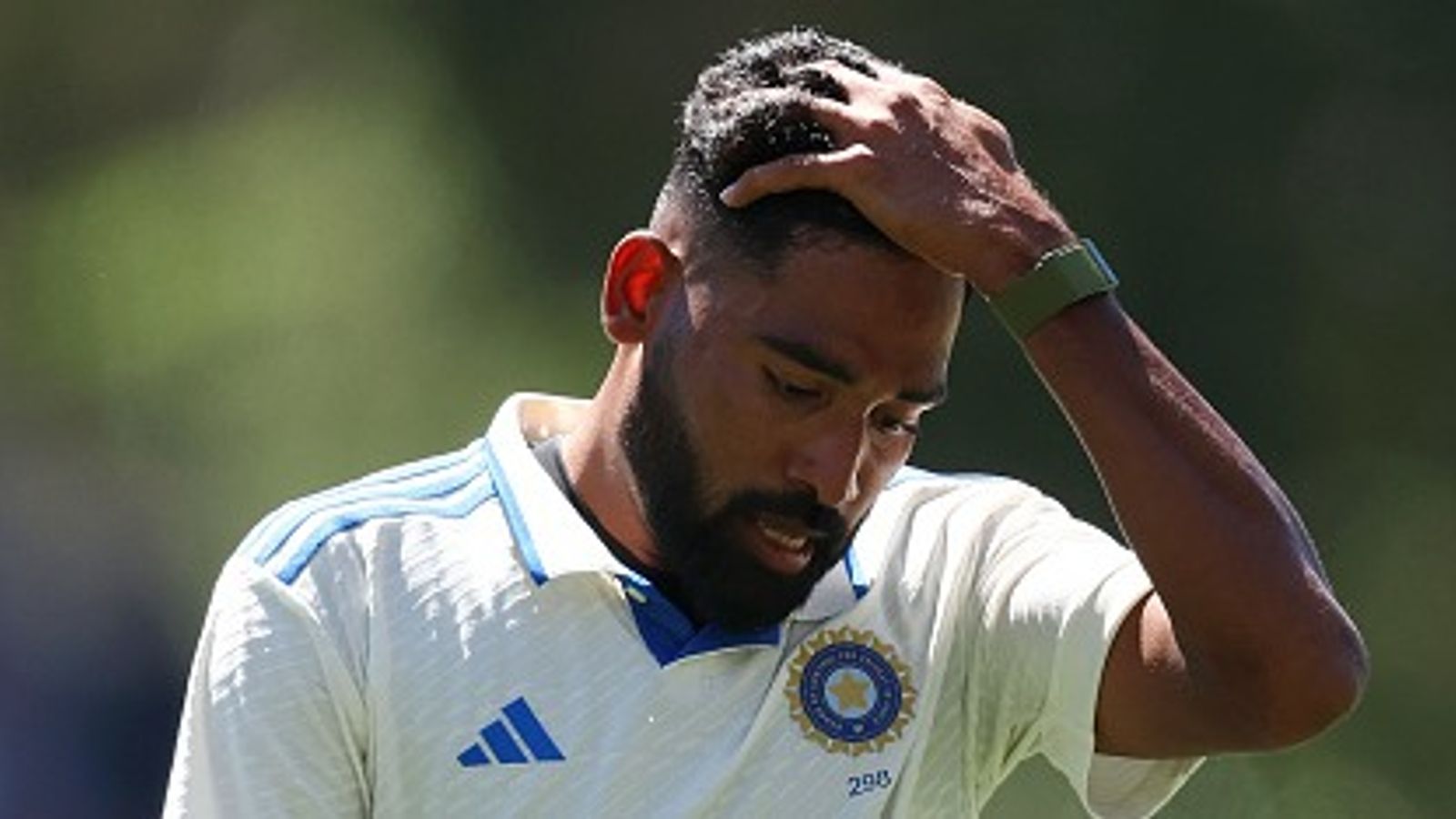 IND vs AUS: Mohammed Siraj to get punished by ICC for throwing ball at Marnus Labuschagne? Here is what rule says IND vs AUS: Mohammed Siraj to get punished by ICC for throwing ball at Marnus Labuschagne? Here is what rule says