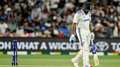 'Do a little bit of exercise..do some jogging': Sunil Gavaskar's big advice to Indian captain Rohit Sharma after failure in Adelaide Test Rohit Sharma in frame