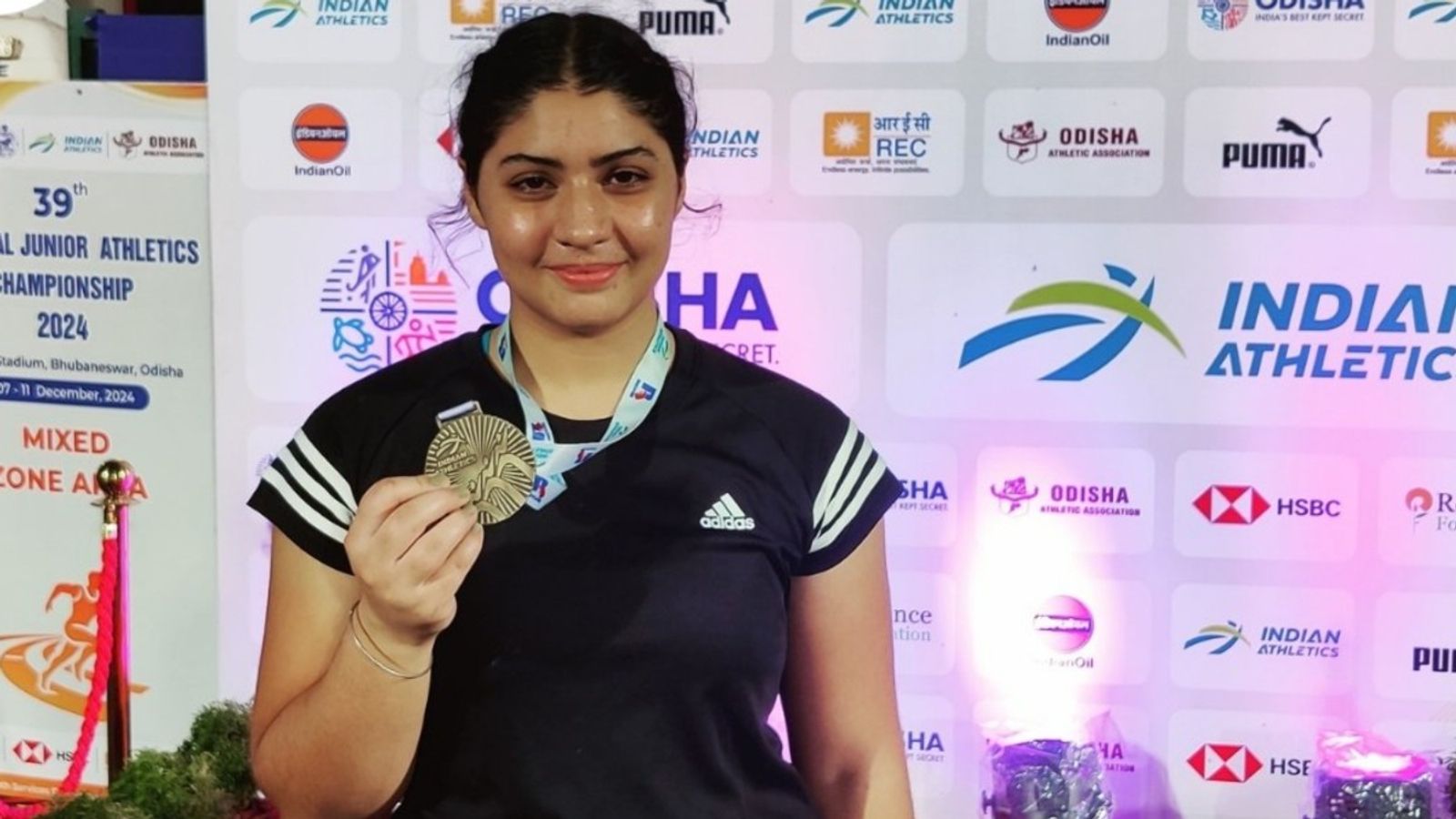 Punjab’s teenager Amanat Kamboj breaks decade-old record with 52.89m throw in women’s U18 discus throw event Amanat Kamboj in frame