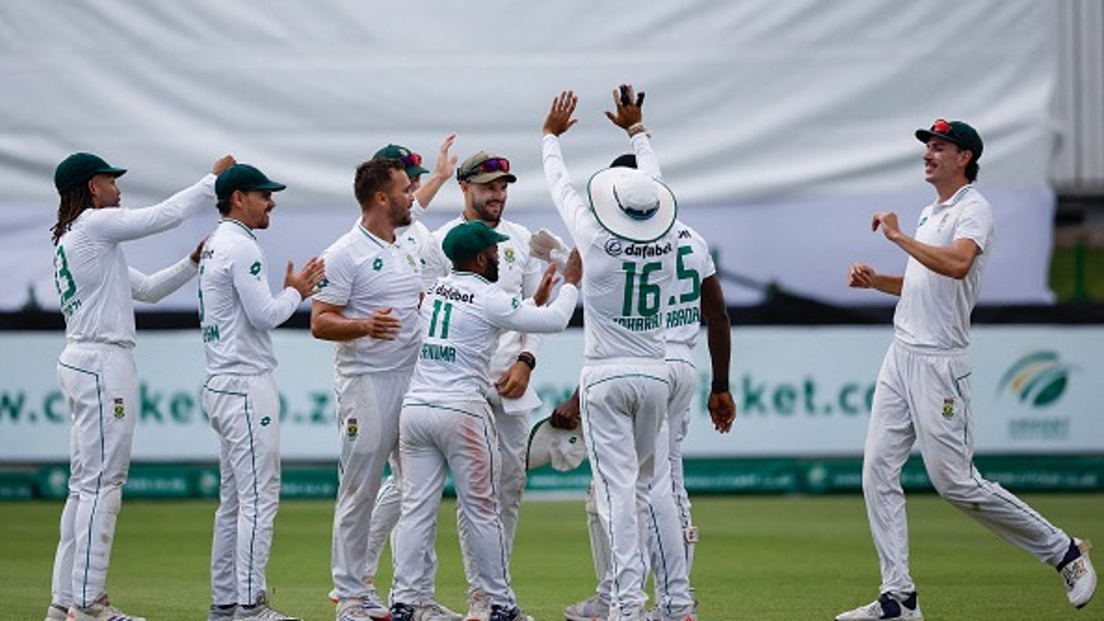 SA vs SL: Dane Paterson's fifer followed by batters' dominance put South Africa on driving seat against Sri Lanka in 2nd Test with 221-run lead South Africa's Dane Paterson (3rd L) celebrates with teammates after the dismissal of Sri Lanka's Dinesh Chandimal on Day 3 of 2nd Test