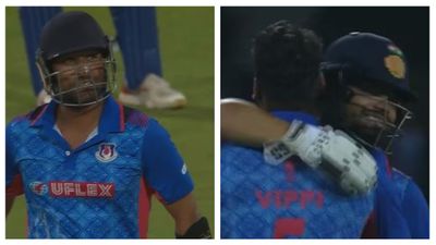 DC's Rs 60 lakh recruit rallies UP from precarious 109/6 to nail-biting victory for SMAT quarters with his 8-ball 27 in '48 runs off 24 balls' thriller UP's star player Vipraj Nigam with Rinku Singh in frame
